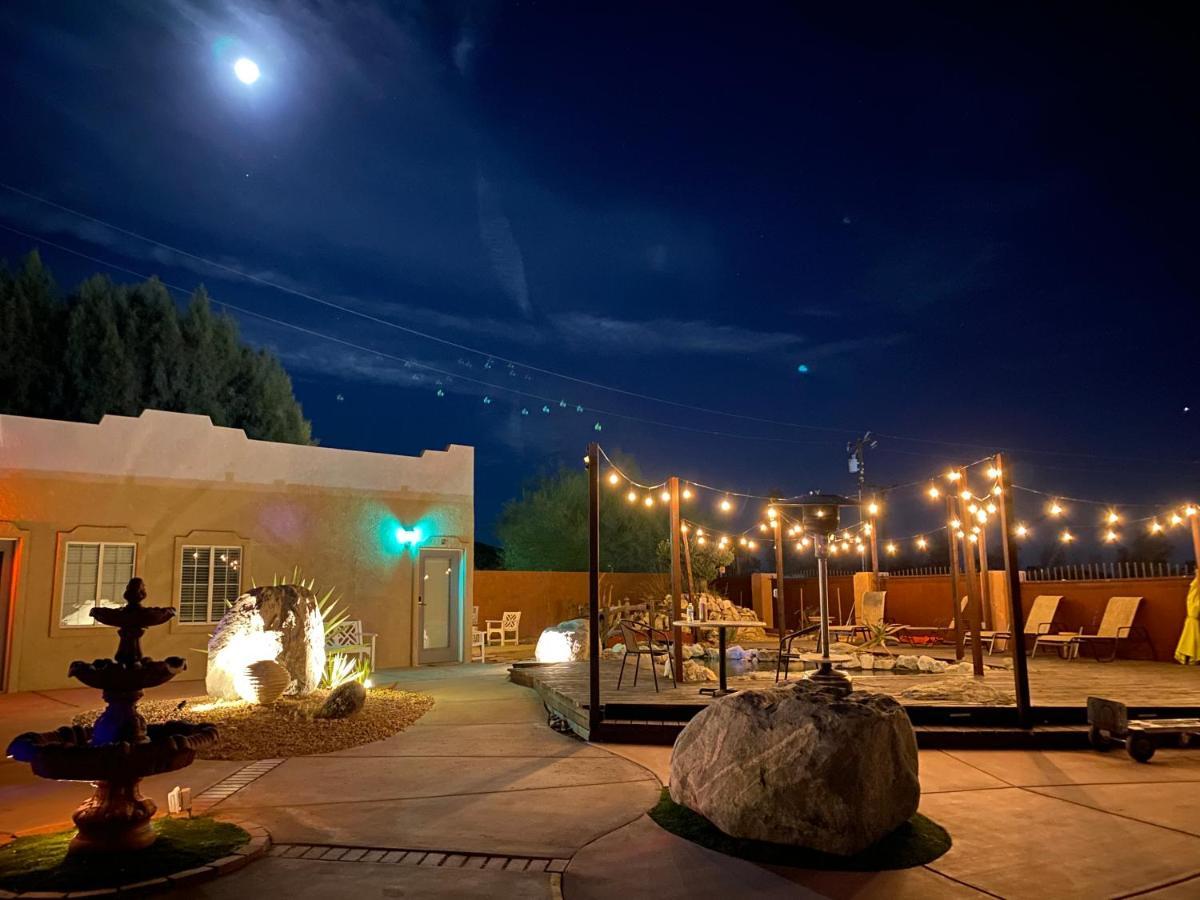 Mi Kasa Hot Springs 420,Adults Only, Clothing Optional Hotel Дезърт Хот Спрингс Екстериор снимка