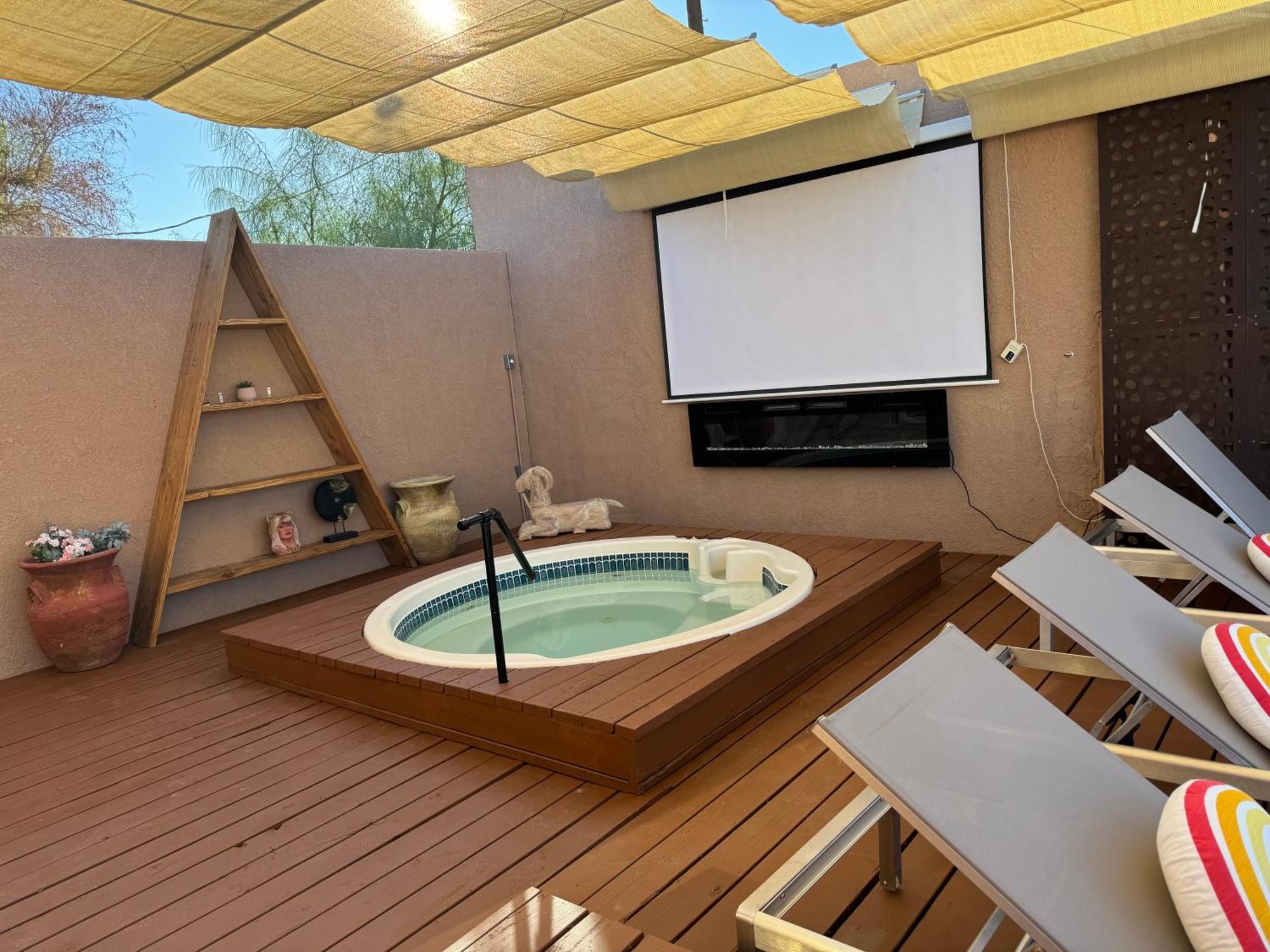 Mi Kasa Hot Springs 420,Adults Only, Clothing Optional Hotel Дезърт Хот Спрингс Екстериор снимка